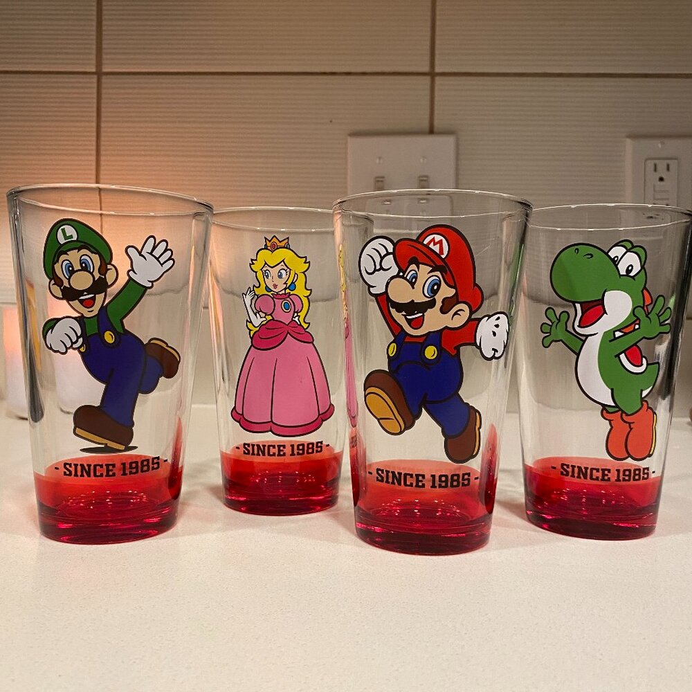Nintendo Super Mario 16fl oz Glass Set Luigi Princess Peach Yoshi 1985